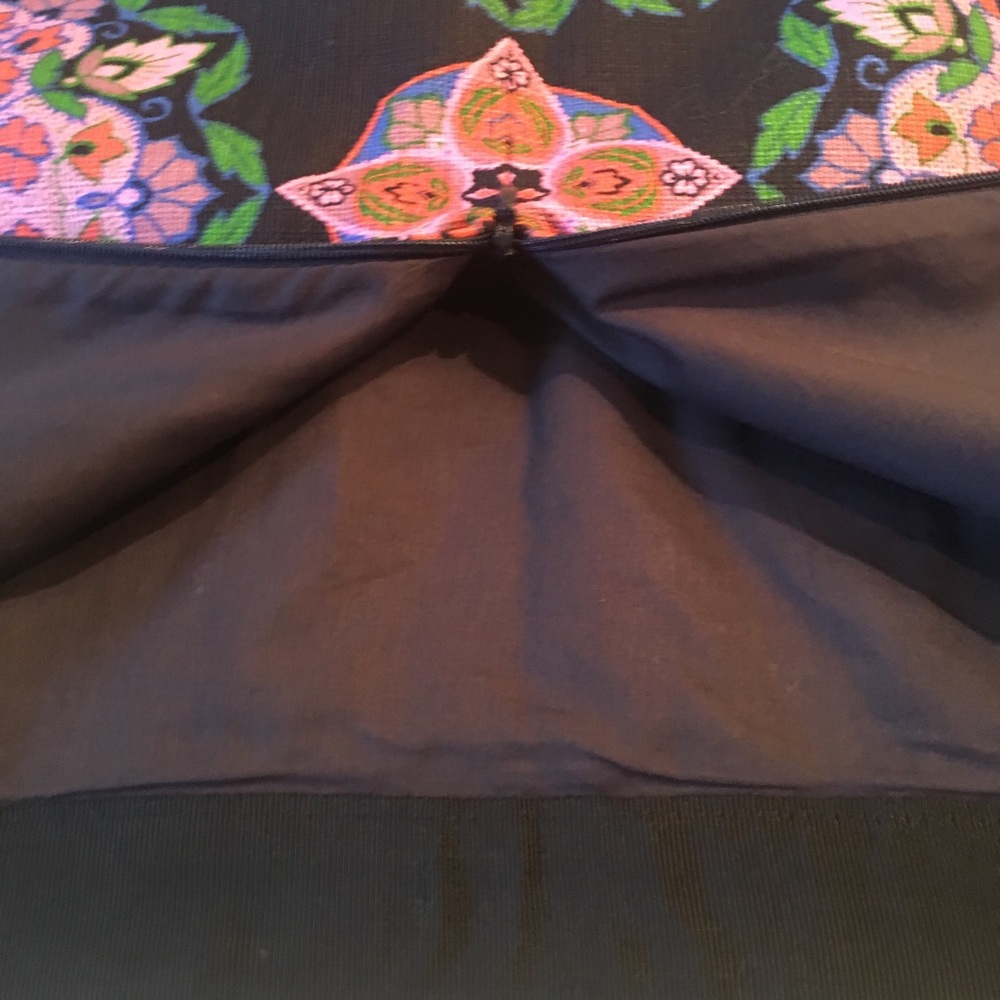 J. CREW - Mini Skirt - Picture 3 of 6